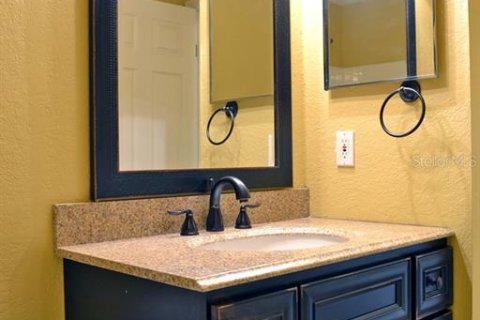 Снять в аренду кондоминиум в Брейдентон, Флорида 3 спальни, 123м2, № 1619246 - фото 14