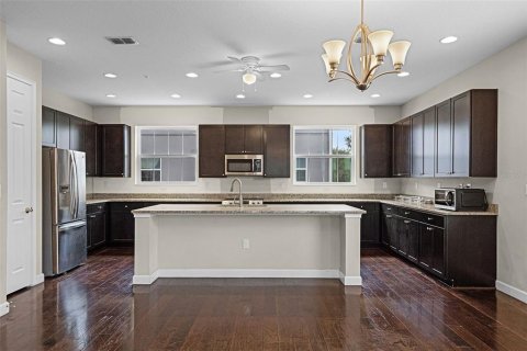 Купить таунхаус в Лейк-Мэри, Флорида 10 комнат, 203.18м2, № 1719013 - фото 5