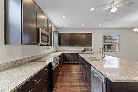 Купить таунхаус в Лейк-Мэри, Флорида 10 комнат, 203.18м2, № 1719013 - фото 9