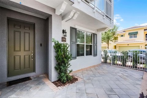 Купить таунхаус в Лейк-Мэри, Флорида 10 комнат, 203.18м2, № 1719013 - фото 3