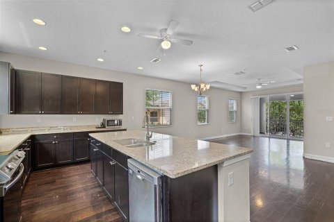 Купить таунхаус в Лейк-Мэри, Флорида 10 комнат, 203.18м2, № 1719013 - фото 10