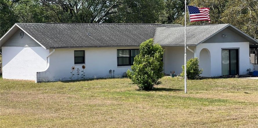 Villa ou maison à Brooksville, Floride 2 chambres, 132.29 m2 № 1650683
