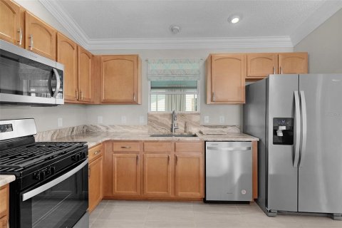 House in The Villages, Florida 2 bedrooms, 128.39 sq.m. № 1918166 - photo 12