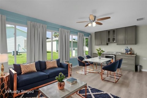 House in The Villages, Florida 2 bedrooms, 128.39 sq.m. № 1918166 - photo 7