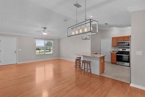 House in The Villages, Florida 2 bedrooms, 128.39 sq.m. № 1918166 - photo 15