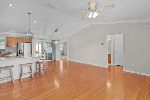 House in The Villages, Florida 2 bedrooms, 128.39 sq.m. № 1918166 - photo 14
