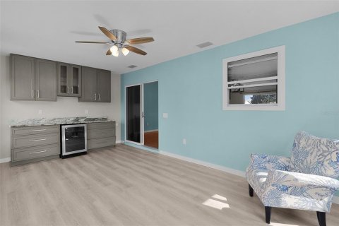 House in The Villages, Florida 2 bedrooms, 128.39 sq.m. № 1918166 - photo 28