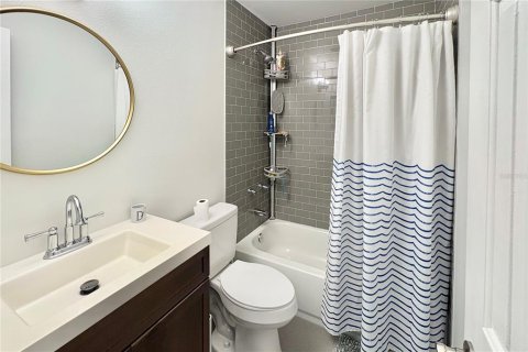 Adosado en alquiler en Tampa, Florida, 2 dormitorios, 113.62 m2 № 1904899 - foto 11