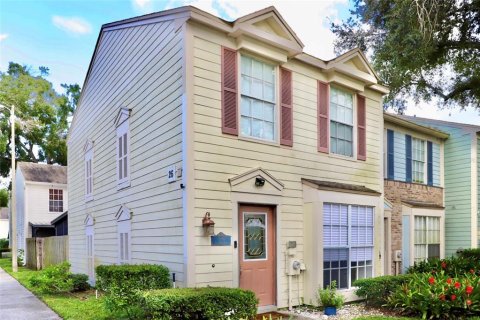 Adosado en alquiler en Tampa, Florida, 2 dormitorios, 113.62 m2 № 1904899 - foto 1