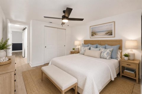 Condo in New Port Richey, Florida, 2 bedrooms № 2107688 - photo 25
