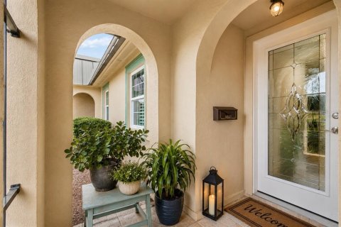Condo in New Port Richey, Florida, 2 bedrooms № 2107688 - photo 9