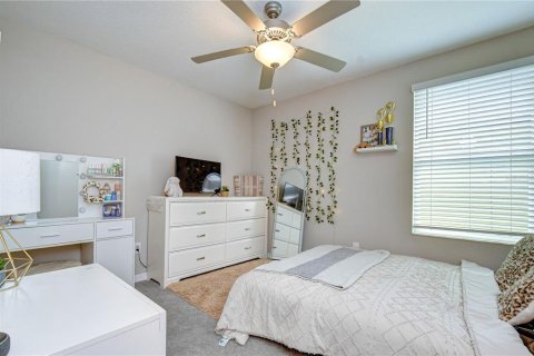 House in Lutz, Florida 6 bedrooms, 239.69 sq.m. № 2107719 - photo 17