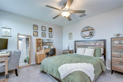 House in Lutz, Florida 6 bedrooms, 239.69 sq.m. № 2107719 - photo 21