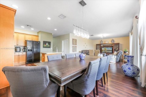 Casa en venta en Miramar, Florida, 4 dormitorios, 190.82 m2 № 1935708 - foto 14