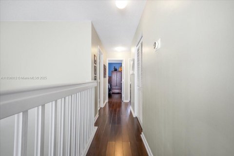 Casa en venta en Miramar, Florida, 4 dormitorios, 190.82 m2 № 1935708 - foto 24