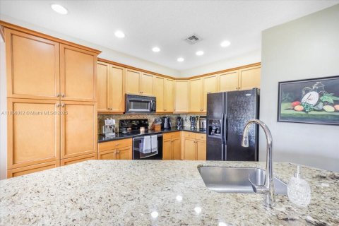 Casa en venta en Miramar, Florida, 4 dormitorios, 190.82 m2 № 1935708 - foto 12