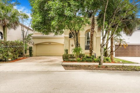 Casa en venta en Miramar, Florida, 4 dormitorios, 190.82 m2 № 1935708 - foto 1
