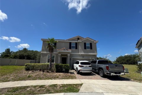 House in Davenport, Florida 4 bedrooms, 246.66 sq.m. № 2201502