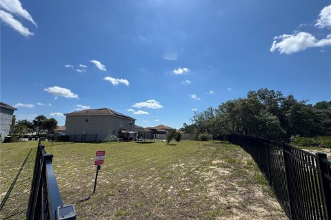 House in Davenport, Florida 4 bedrooms, 246.66 sq.m. № 2201502 - photo 28