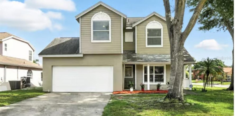 House in Ocoee, Florida 3 bedrooms, 169.92 sq.m. № 1845018