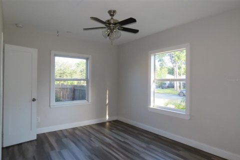 Villa ou maison à vendre à Clearwater, Floride: 4 chambres, 161 m2 № 2410062 - photo 6
