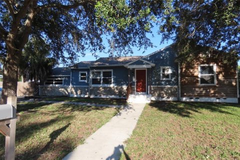 Villa ou maison à vendre à Clearwater, Floride: 4 chambres, 161 m2 № 2410062 - photo 2