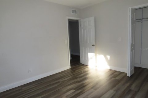 Villa ou maison à vendre à Clearwater, Floride: 4 chambres, 161 m2 № 2410062 - photo 5