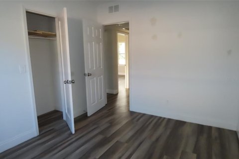 Villa ou maison à vendre à Clearwater, Floride: 4 chambres, 161 m2 № 2410062 - photo 9