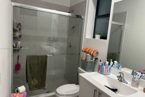 Townhouse in Homestead, Florida 3 bedrooms, 127.09 sq.m. № 1807086 - photo 6