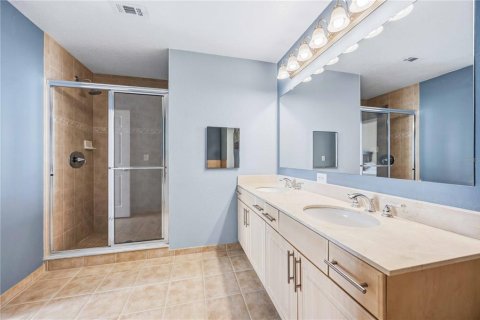 Condo in Sarasota, Florida, 2 bedrooms  № 2106235 - photo 12