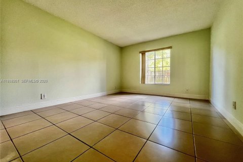 Condominio en venta en Doral, Florida, 1 dormitorio, 75.25 m2 № 2152627 - foto 9