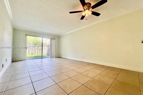 Condominio en venta en Doral, Florida, 1 dormitorio, 75.25 m2 № 2152627 - foto 6