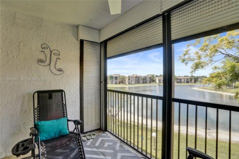 Copropriété à vendre à Margate, Floride: 2 chambres, 91.97 m2 № 2080972 - photo 17
