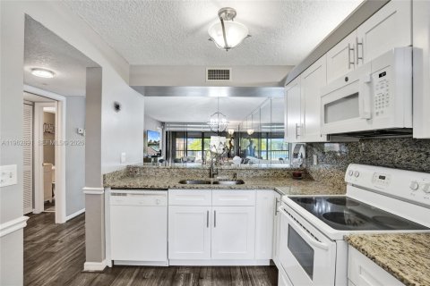 Copropriété à vendre à Margate, Floride: 2 chambres, 91.97 m2 № 2080972 - photo 26