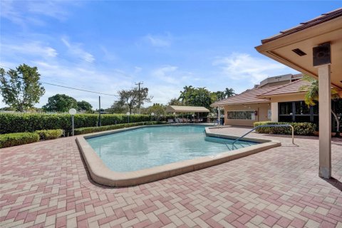 Copropriété à vendre à Margate, Floride: 2 chambres, 91.97 m2 № 2080972 - photo 30