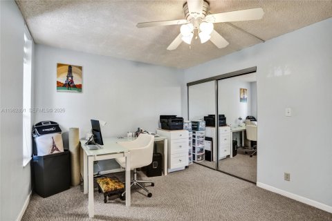 Copropriété à vendre à Margate, Floride: 2 chambres, 91.97 m2 № 2080972 - photo 3