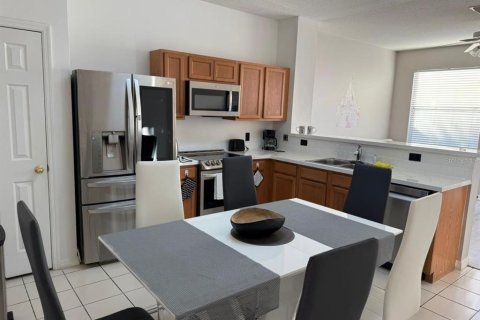 Townhouse in Kissimmee, Florida 3 bedrooms, 110.27 sq.m. № 2122993 - photo 3