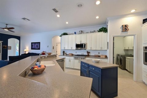 Villa ou maison à vendre à Bradenton, Floride: 4 chambres, 317.45 m2 № 1771086 - photo 11