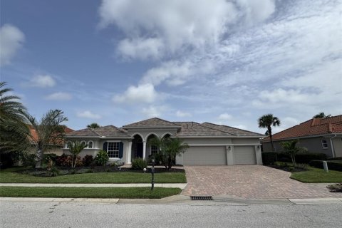 Villa ou maison à vendre à Bradenton, Floride: 4 chambres, 317.45 m2 № 1771086 - photo 2