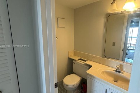 Copropriété à louer à Boca Raton, Floride: 2 chambres, 79.99 m2 № 1997241 - photo 8