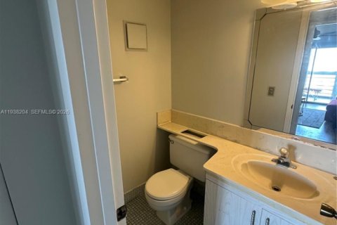 Copropriété à louer à Boca Raton, Floride: 2 chambres, 79.99 m2 № 1997241 - photo 9