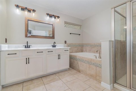 Casa en venta en Winter Garden, Florida, 5 dormitorios, 293.2 m2 № 1917623 - foto 14