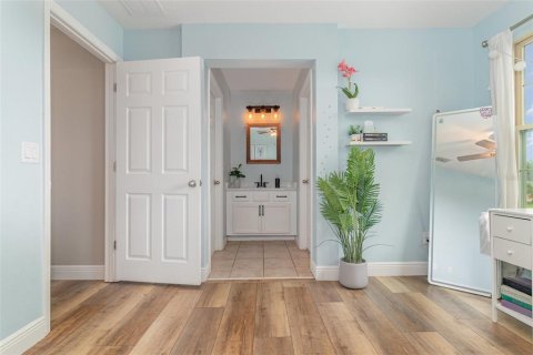 Casa en venta en Winter Garden, Florida, 5 dormitorios, 293.2 m2 № 1917623 - foto 11