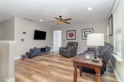 Casa en venta en Winter Garden, Florida, 5 dormitorios, 293.2 m2 № 1917623 - foto 27