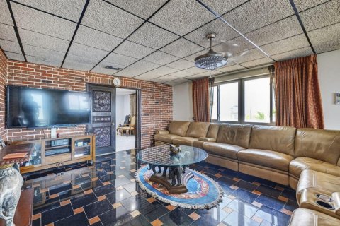 Immobilier commercial à vendre à Fort Lauderdale, Floride № 2147373 - photo 4