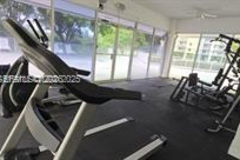 Copropriété à louer à Cutler Bay, Floride: 2 chambres, 91.04 m2 № 2062857 - photo 18