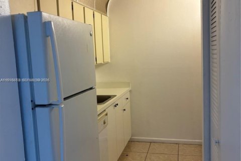 Copropriété à louer à Cutler Bay, Floride: 2 chambres, 91.04 m2 № 2062857 - photo 8
