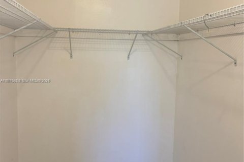 Copropriété à louer à Cutler Bay, Floride: 2 chambres, 91.04 m2 № 2062857 - photo 11