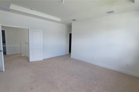 House in Miramar, Florida 4 bedrooms, 318.1 sq.m. № 1865737 - photo 29