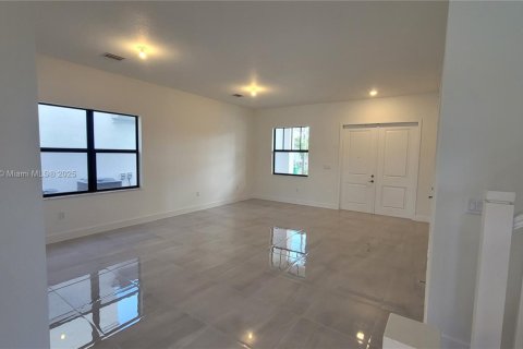 House in Miramar, Florida 4 bedrooms, 318.1 sq.m. № 1865737 - photo 2